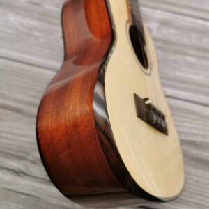 Ukulele Concert Full Solid Spruce Mix Mahogany Hand Rest Gloss